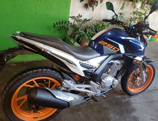 HONDA CB TWISTER SPECIAL EDITION ABS 